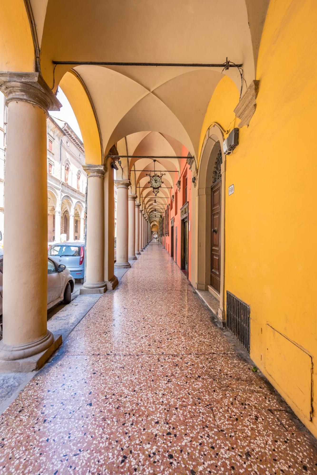 Ab Plus - Via Santo Stefano 62 Болонья Экстерьер фото